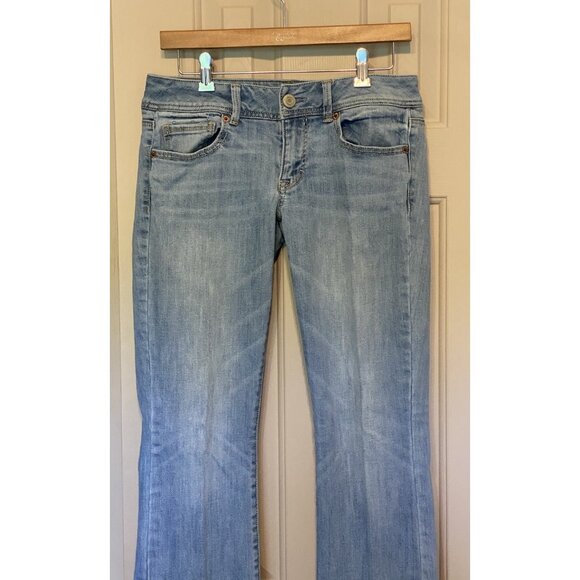 American Eagle Jeans Women's 8 Kick Boot Stretch Light Wash Jeans - Picture 3 of 8